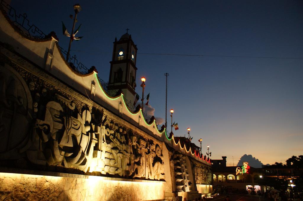 Hotel Blanch Papantla de Olarte Exterior foto